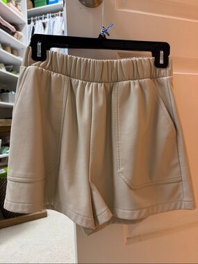 Steve Madden Cream Faux-Leather High-Waist Elastic Shorts